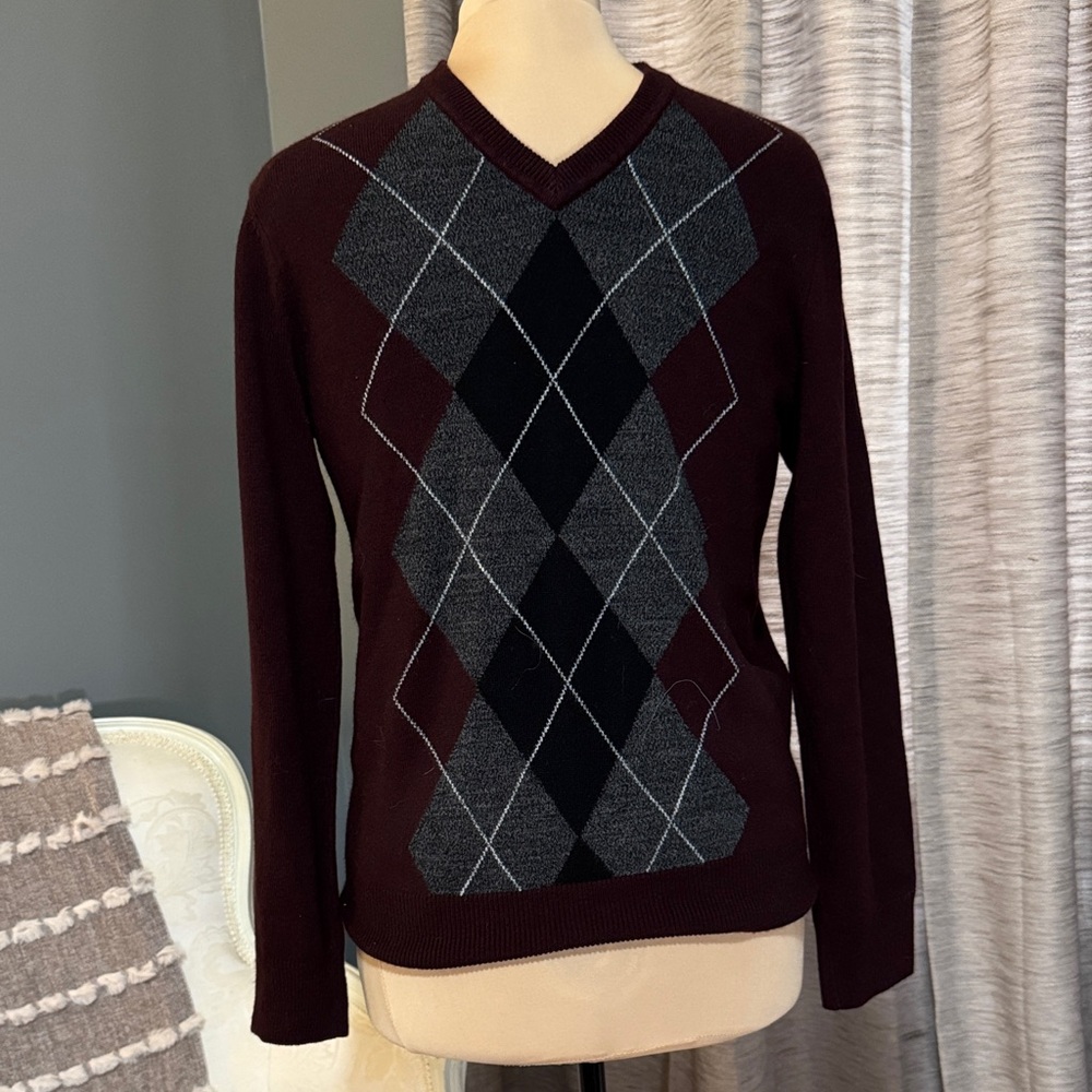 Dockers Maroon and Charcoal Argyle Sweater